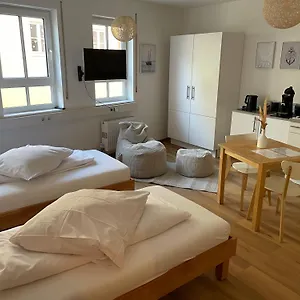 Donauwelle 1 Apartment
