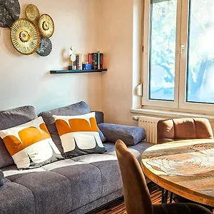 A - Garage, Stilvoll, Modern & Cozy Im Zentrum Von Apartment