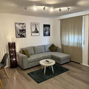 Ferienappartment In Zentraler Lage Apartment